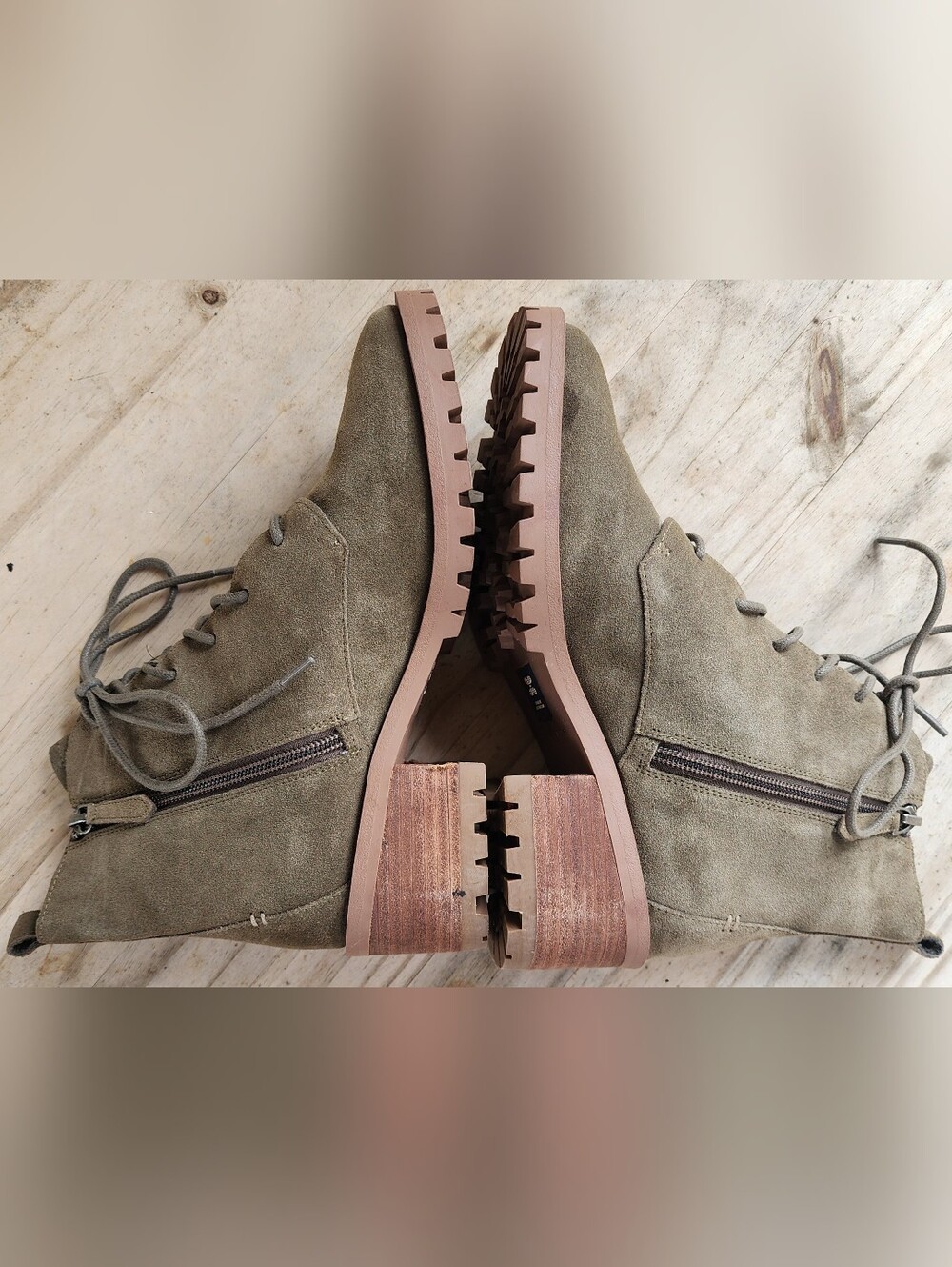 CASLON 7.5M Keaton Olive Suede Water Resistant Combat Booties Nordstrom Lug EUC